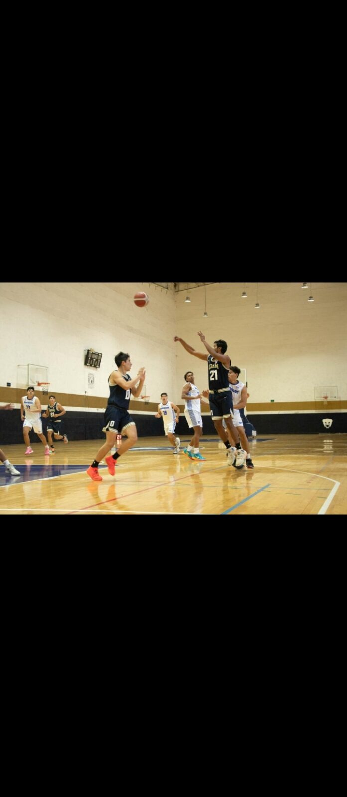 PUMAS de basquetbol derrotan al ITESM