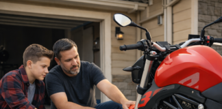 Lo que debes de saber antes de subir a tu hij@ a una motocicleta / Por Diana Domínguez