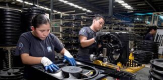 México, rezagado en productividad e informalidad: OCDE
