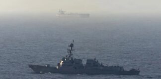 Niega Estados Unidos que buques comerciales hayan burlado su bloqueo en el estrecho de Ormuz